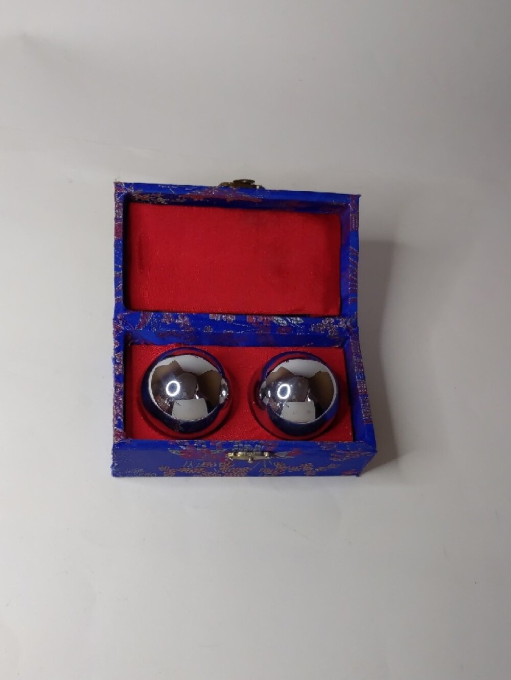 Stainless Steel Health Exercise Balls In Lotus Pond Decorative Silk Box